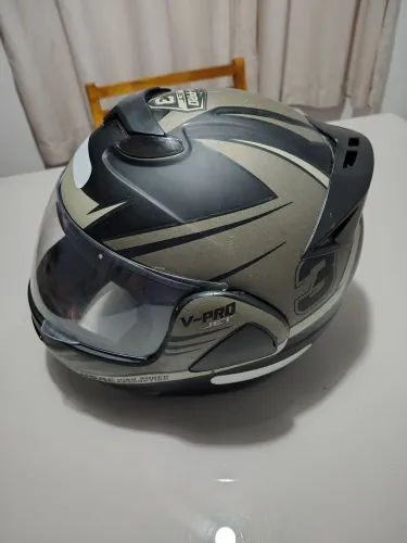 Capacete pro Tork muito pouco usado