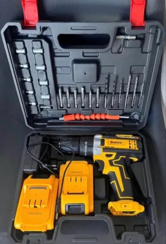 Parafusadeira e Furadeira com duas Bateria 48v