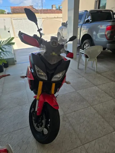 Vendo uma MT09