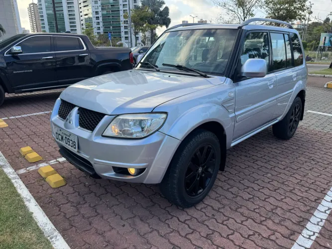 Mitsubishi Pajero TR4 2.0 Flex 16V 4X2 Mec. 2012