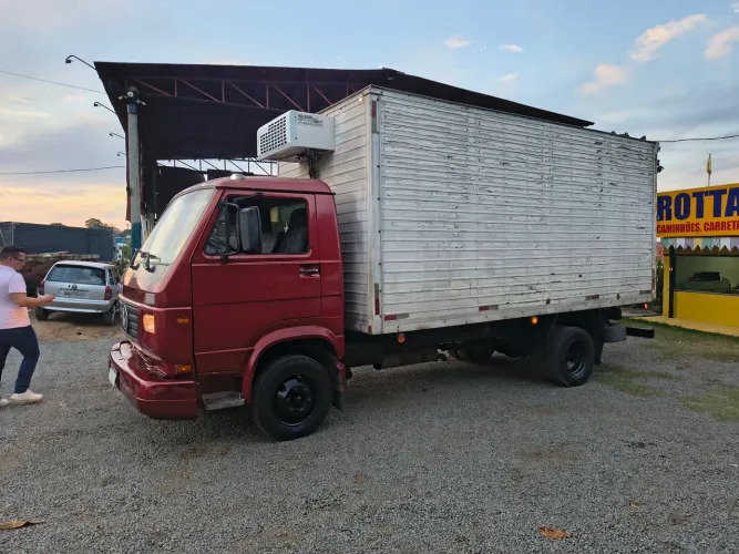 VW 8.150 ANO 2001 BAU REFRIGERADO.