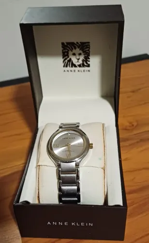 Relogio feminino Anne klein