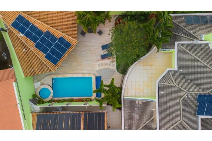 Casa de Alto Padrão Escriturada no Condomínio da Av. Vereda da Cruz. Aceita Financiamento.