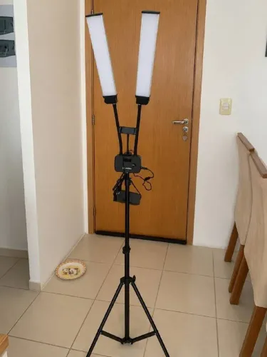 Iluminador LED Duplo com Tripé - Portátil