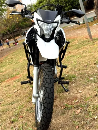Honda Bros 160 ESDD 2022 - Único Dono, Quitada, Revisada