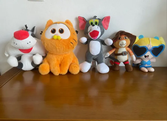 Pelucias personagens