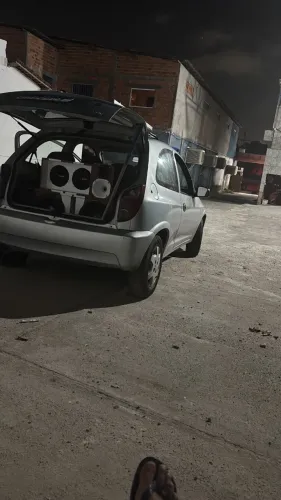 Som dois grave, dois médios, consta e tuíta