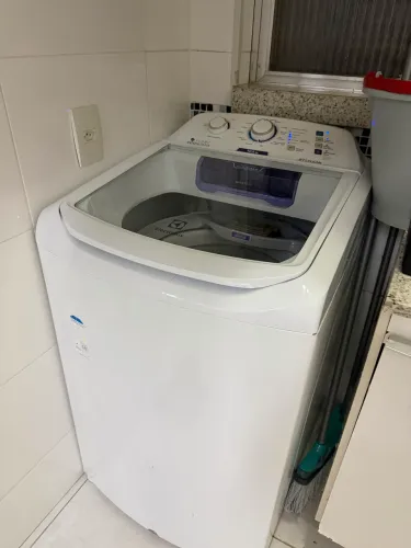 Máquina de lavar roupas / Eletrolux