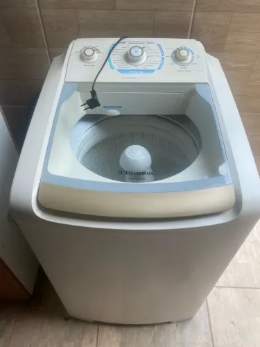 Máquina de lavar Eletrolux 10 kg turbo rápido