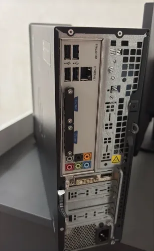 Monitor e desktop