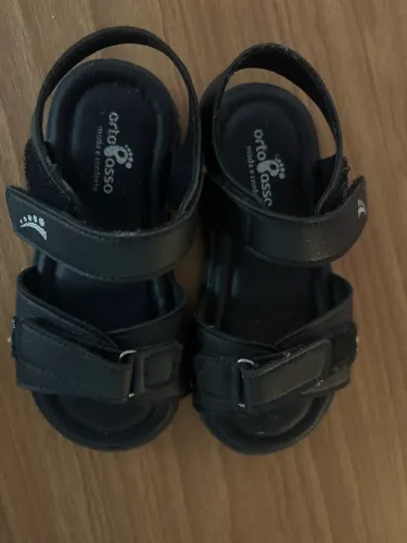 Sandália ortopedista tamanho 26