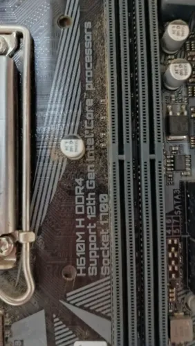Vendo kit Placa mãe H610M com i3 12100f e cooler