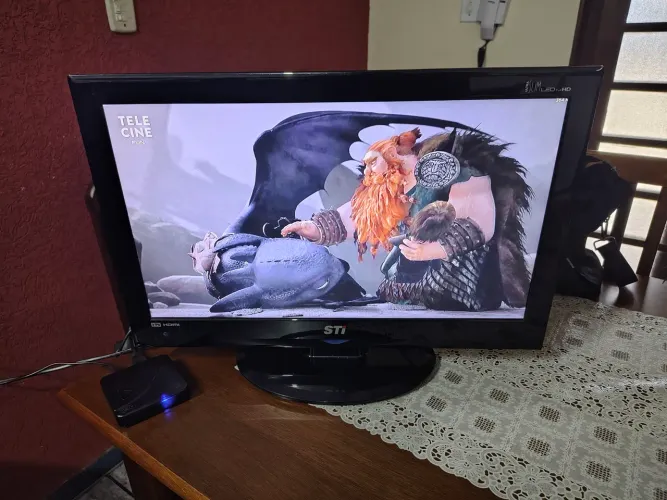 TV STI - Semp Toshiba 24" Ultra slim led full HD
