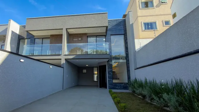 Sobrados de Alto Padrão à Venda na Costeira Araucária/PR