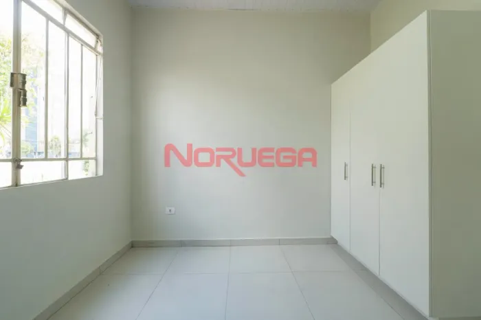 Apartamento para alugar em Curitiba no bairro juvevê com 2 quartos, banheiro e 50m²