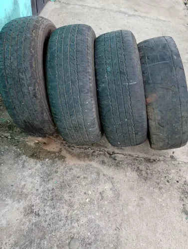 Vendo pneus aro 17 