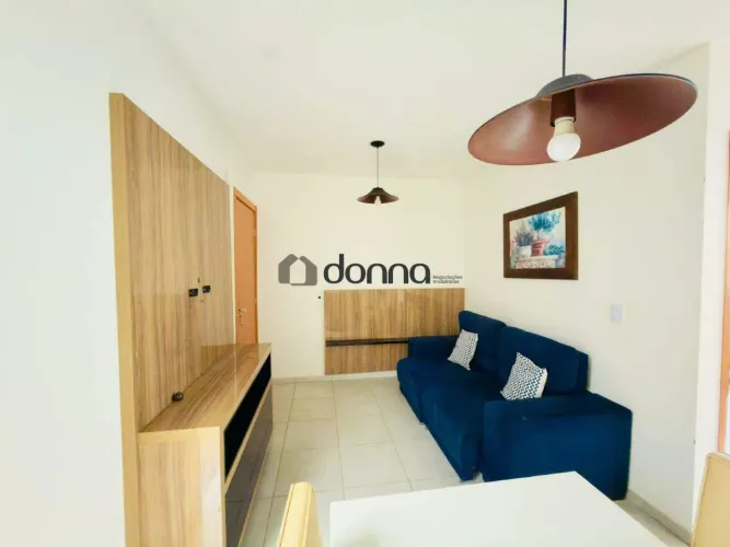Apartamento Térreo Mobiliado com Área Privativa e Piscina para Locação