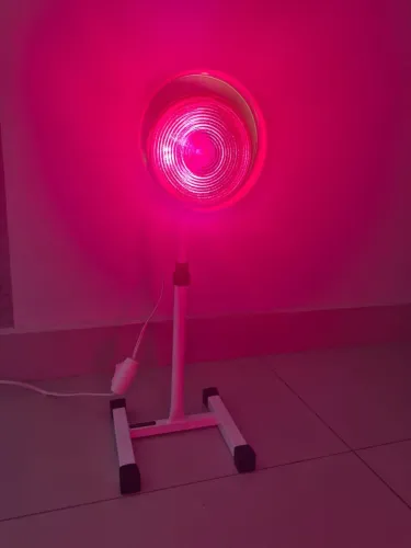 Luz infravermelha para fisioterapia 