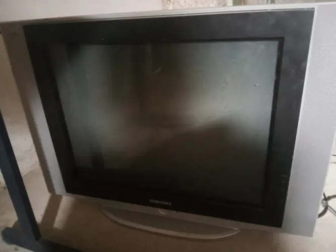 Tv de tubo tela plaina 29 polegadas