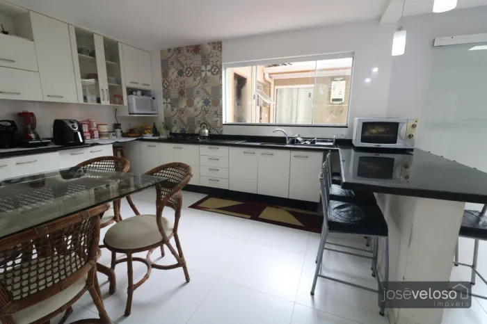 Sobrado à venda, 160 m² por R$ 649.000,00 - Campo Comprido - Curitiba/PR