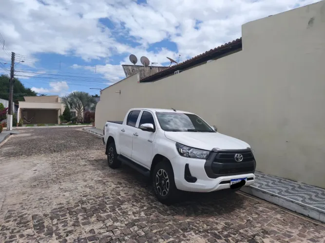 Toyota Hilux CD 4X4 2.8 Diesel Mec. 2022