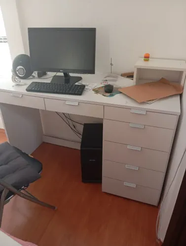 Mesa/escrivaninha