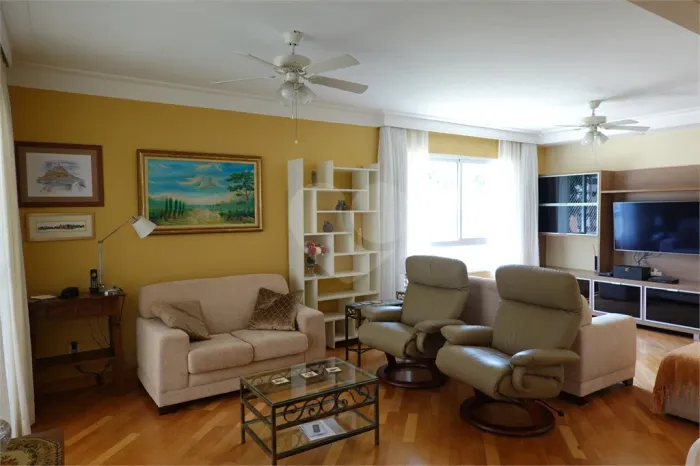 Apartamento à venda com 4 quartos, sendo 2 suítes, no condomínio Auguri, São Paulo - SP