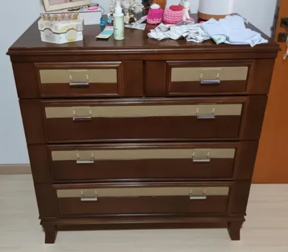 Guarda-roupa, cômoda, bidê e cabeceira de cama