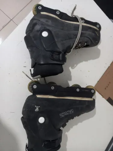 Patins Traxart Black veste 41 com defeito
