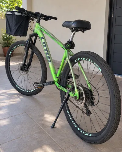 Bicicleta Lotus Aro 29 MTB - Freio a Disco + Suspensão + Cesta