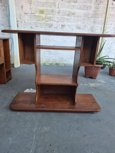 Vendo Rack semi-novo, único dono.
