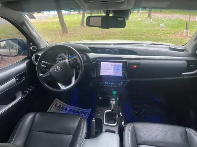 Toyota Hilux CD SRX 4X4 2.8 TDI 16V Diesel Aut. 2021