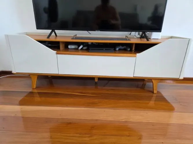 Rack para TV (NaCasa)