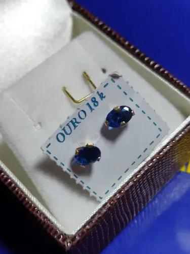 Brincos Feminino Zircônia Ouro 18 Kilates 0.50 Gramas 6x4 mm