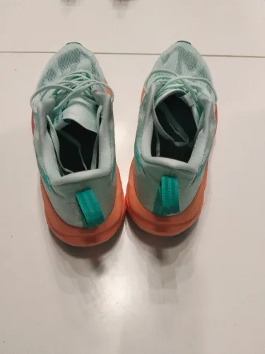 Asics Novablast 5 Original | Super Confortável | Novo Sem caixa | Tamanho 42,5
