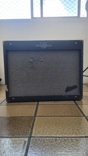 Amplificador de guitarra Staner GT 212
