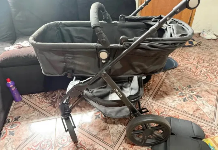 Carro de bebê corfort