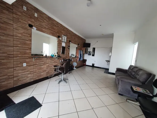 Vendo um salão de cabeleireiro  na av zoroastro Cruz. do Sul salão montado  12000 R l leia