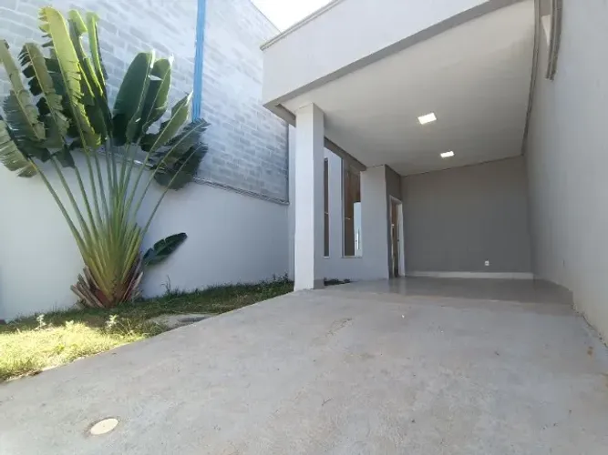 SETOR MOINHO DOS VENTOS / CASA 3 QUARTOS