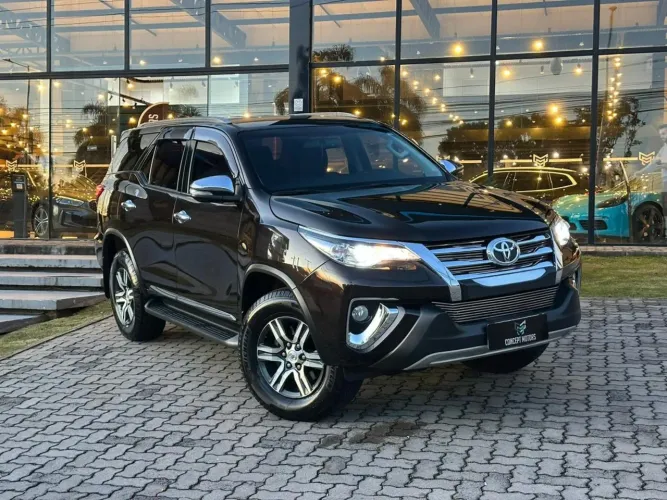 Toyota Hilux SW4 SRV 4X2 2.7 Flex 16V Aut. 2019