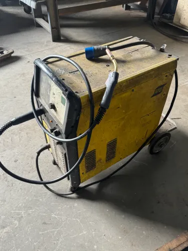 Máquina de solda Mig ESAB Smashweld 318
