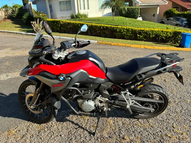 Moto BMW F 850 GS Adventure Premium 2020 com acessórios