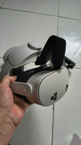 Óculos virtual Meta Guest 3s com acessórios