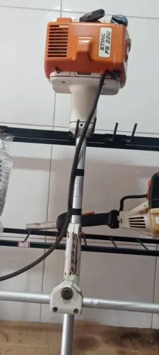 Roçadeira FS Stihl 220