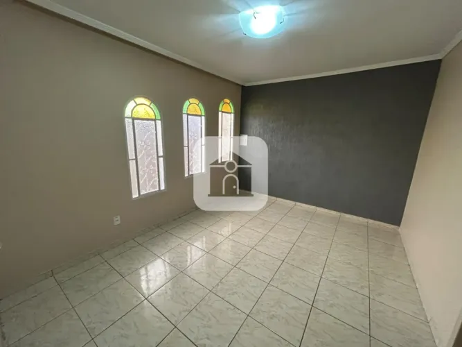 Casa para locação no bairro Roosevelt