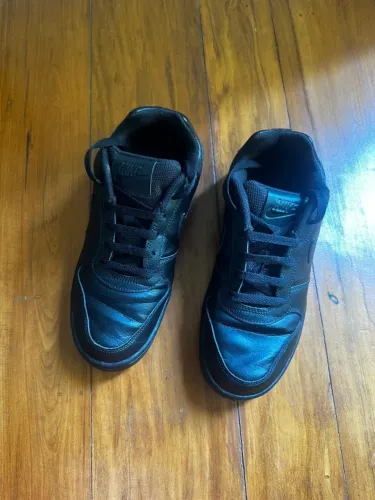 Tênis Nike preto número 40 usado