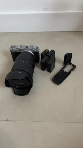 Fujifilm X-M5 + Tamron 17-70 f/2.8 + Smallrig handle