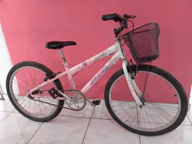 Entrego Bicicleta Aro 24 com cestinho aceito cartão