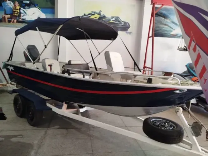 Lancha 17 - Marajó - Motor 90 HP - Super Conservada!!!!