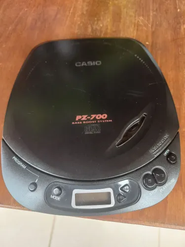 Discman Casio PZ 700